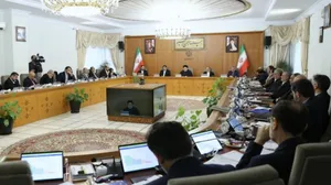 دکتر رئیسی: زیرساخت‌ها و مقدمات برگزاری پرشور و باشکوه انتخابات فراهم و آماده است/ دعوت از همه آحاد ملت برای حضور پرشور در انتخابات/ گزارش وزرای اقتصاد و ارتباطات از رکوردشکنی در عرصه ترانزیت کالا و پرتاب ماهواره در دولت مردمی