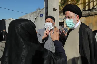 تصاویر بازدید سرزده رئیس جمهور از محله شهید هرندی تهران