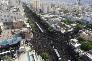 مراسم تشییع پیکر رئیس جمهور شهید و همراهان در مشهد