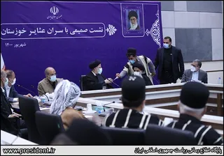 تصاویر نشست صمیمی رییس جمهور با سران عشایر خوزستان