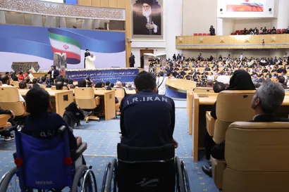 تصاویر مراسم تجلیل از مدال آوران و قهرمانان ورزشی