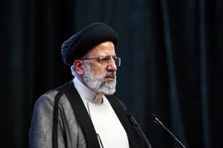 ویژگی ارتش ما این است که ارتش ولایی است؛ این ارتش مردم را باور دارد و مردم هم به ارتش اعتماد دارند