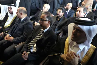 اقامه نماز رهبر معظم انقلاب بر پیکر رئیس جمهور شهید و همراهان