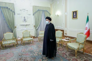 تصاویر دیدار رئیس مجلس ارمنستان با آیت‌الله رئیسی