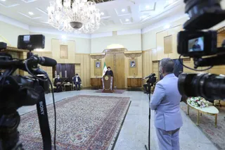 تصاویر ورود رئیس جمهور به تهران
