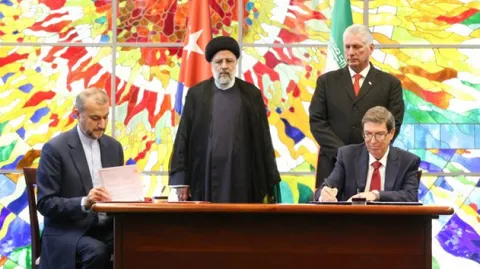 تصاویر امضای اسناد همکاری میان ایران و کوبا
