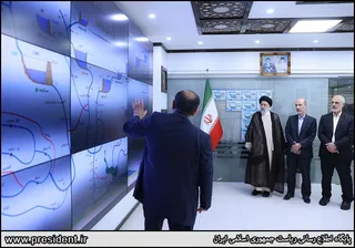تصاویر نشست با مدیران صنعت آب و برق خوزستان
