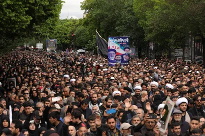 مراسم تشییع پیکر رئیس جمهور شهید و همراهان در تبریز