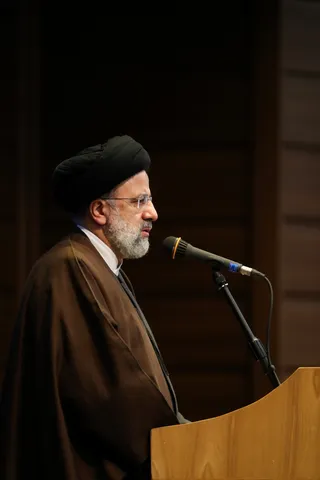 تصاویر نشست با اساتید ، طلاب و فرهیختگان حوزوی