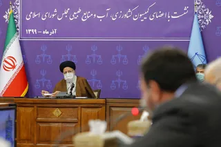 تهدید امنیت غذایی مردم توسط سوداگران و سودجویان جنایت علیه مردم است/ همکاران دستگاه قضایی و نیروهای سپاه به عنوان حافظان دریا باید با صید‌ترال با قاطعیت برخورد کنند