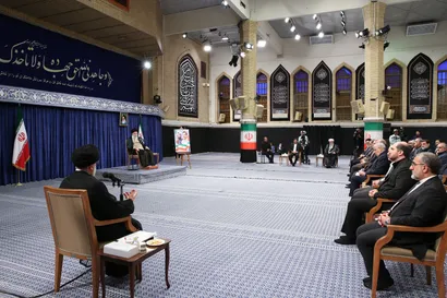تصاویر دیدار رئیس‌جمهور و اعضای هیئت دولت با رهبر معظم انقلاب اسلامی