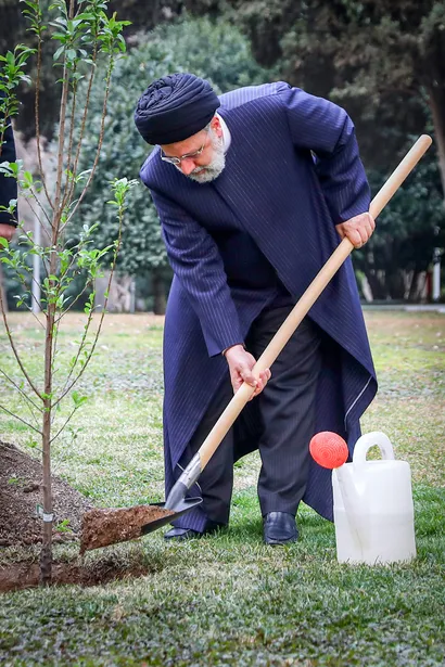 مراسم روز درختکاری