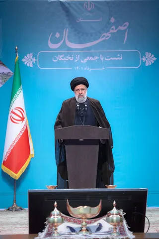 تصاویر نشست با جمعی از نخبگان استان اصفهان