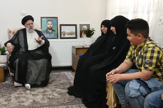 ‌حضور در منزل شهید مدافع حرم علی آقابابایی