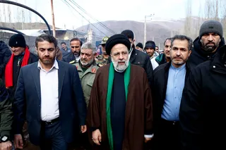تصاویر بازدید میدانی دکتر رئیسی از مناطق زلزله‌زده شهرستان خوی و روستای بدلان