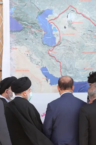 تصاویر بازدید از گمرک و راه آهن اینچه برون