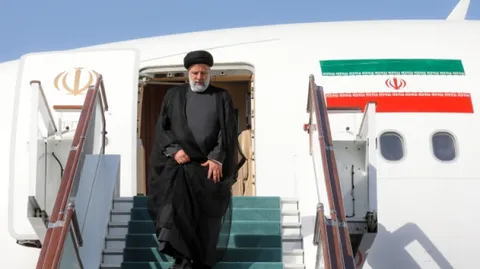 دکتر رئیسی وارد استان زنجان شد