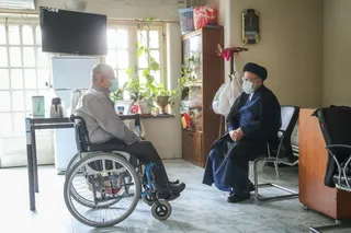 تصاویر حضور سرزده رئیس جمهور منتخب در آسایشگاه جانبازان امام خمینی(ره)