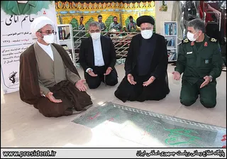 تصاویرحضور در یادمان شهدای قلاویزان واقع در نقطه صفر مرزی شهرستان مهران