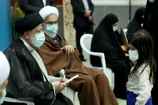 تصاویر دیدار و گفتگوی صمیمی با جمعی از خانواده شهدای مازندران