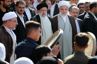 تصاویر بازدید دکتر رئیسی از روستای قلعه جی کردستان