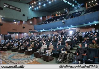 تصاویر دیدار نمایندگان اقشار مردم ، ایتارگران ، نخبگان و علماء استان سیستان و بلوچستان