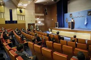 دستگاه قضایی باید از موضع قانون به موقع و با اقتدار ظاهر شود و اجازه ندهد اشرار و متجاسران به قانون امنیت مردم را تهدید و سلب کنند