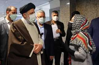 بازدید آیت‌الله رئیسی از دادگستری شهرستان بهارستان