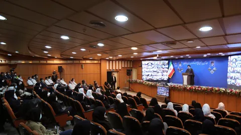 فیلم دیدار رئیس جمهور با جمعی از پرستاران استان لرستان