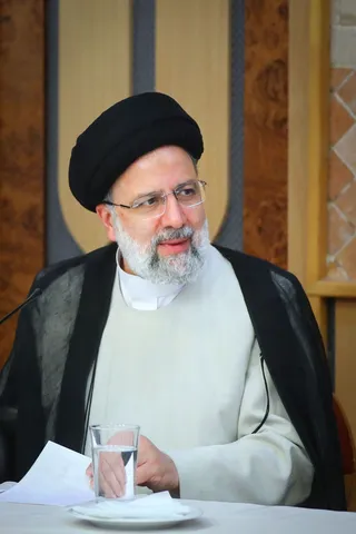 نشست با اساتید و نخبگان پزشکی استان فارس