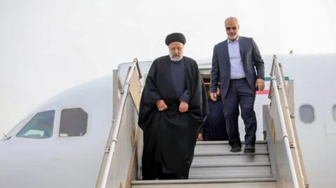 دکتر رئیسی دقایقی پیش وارد خوزستان شد