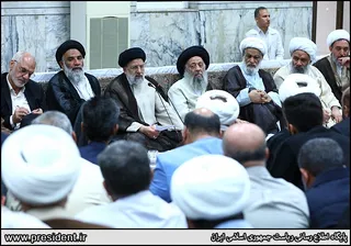 تصاویر نشست با جمعی از علما و سران طوایف خوزستان