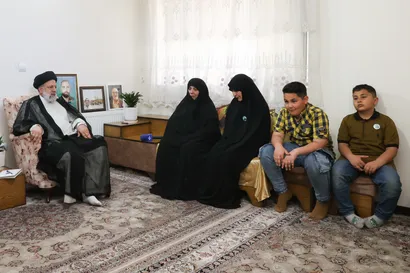 ‌حضور در منزل شهید مدافع حرم علی آقابابایی