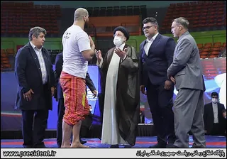 تصاویر آئین اهدای بازوبند پهلوانی سال ۱۴۰۰