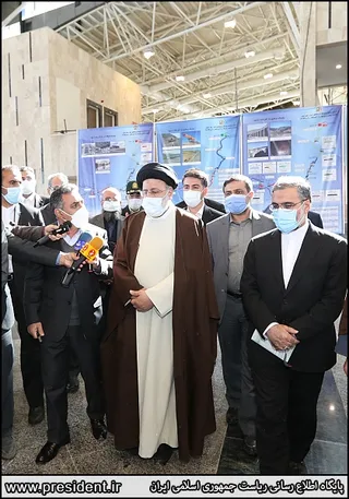 تصاویر بازدید رئیس جمهور از پروژه راه آهن اردبیل
