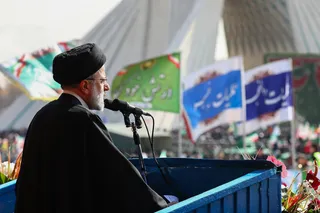 تصاویر سخنرانی در اجتماع باشکوه راهپیمایان ۲۲ بهمن ۱۴۰۱