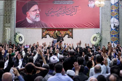 مراسم گرامیداشت رئیس جمهور شهید و همراهان در مسجد ارگ