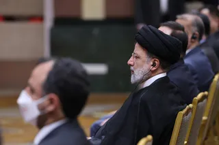 تصاویر اعطای عنوان «استاد افتخاری» دانشگاه پکن به دکتر رئیسی و سخنرانی در جمع اساتید و دانشجویان