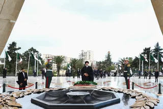 ادای احترام به شهدای انقلاب الجزایر