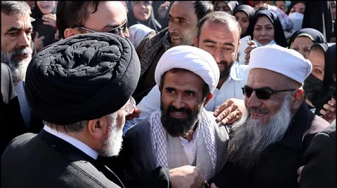 فیلم بازدید رئیس جمهور از روستاهای مرزی استان خراسان جنوبی