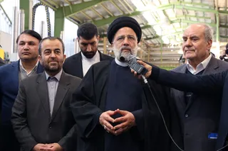 تصاویر بازدید از کارخانه کویر تایر بیرجند و حضور در جمع کارگران