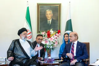 استقبال رسمی از سوی نخست وزیر پاکستان