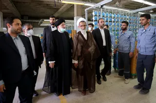 تصاویر بازدید از کارخانه نساجی حجاب شهرکرد