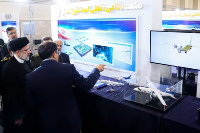 تصاویر بازدید از نمایشگاه دستاوردهای فناورانه وزارت دفاع و پشتیبانی نیروهای مسلح