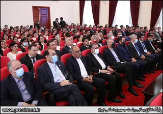 تصاویر اعطای مدرک دکترای افتخاری به رئیس جمهور و سخنرانی در دانشگاه ملی تاجیکستان