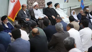 نشست  نشست با جمعی از علما و سران طوایف جنوب سیستان و بلوچستان