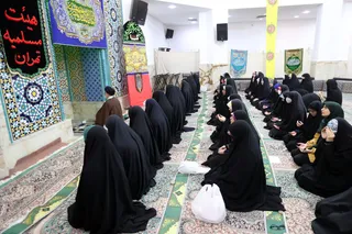 تصاویر دیدار با جمعی از دختران شرکت کننده در برنامه «بینهایت شو»
