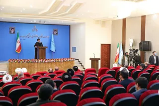 واگذاری بنگاههای دولتی به بخش خصوصی یک ضرورت است به شرط آنکه دولت بخش خصوصی را توانمند کند