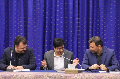 نشست با جمعی از فعالان کسب و کارهای فضای مجازی