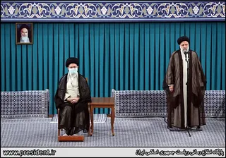 تصاویر دیدار جمعی از مسئولان نظام و میهمانان کنفرانس وحدت اسلامی